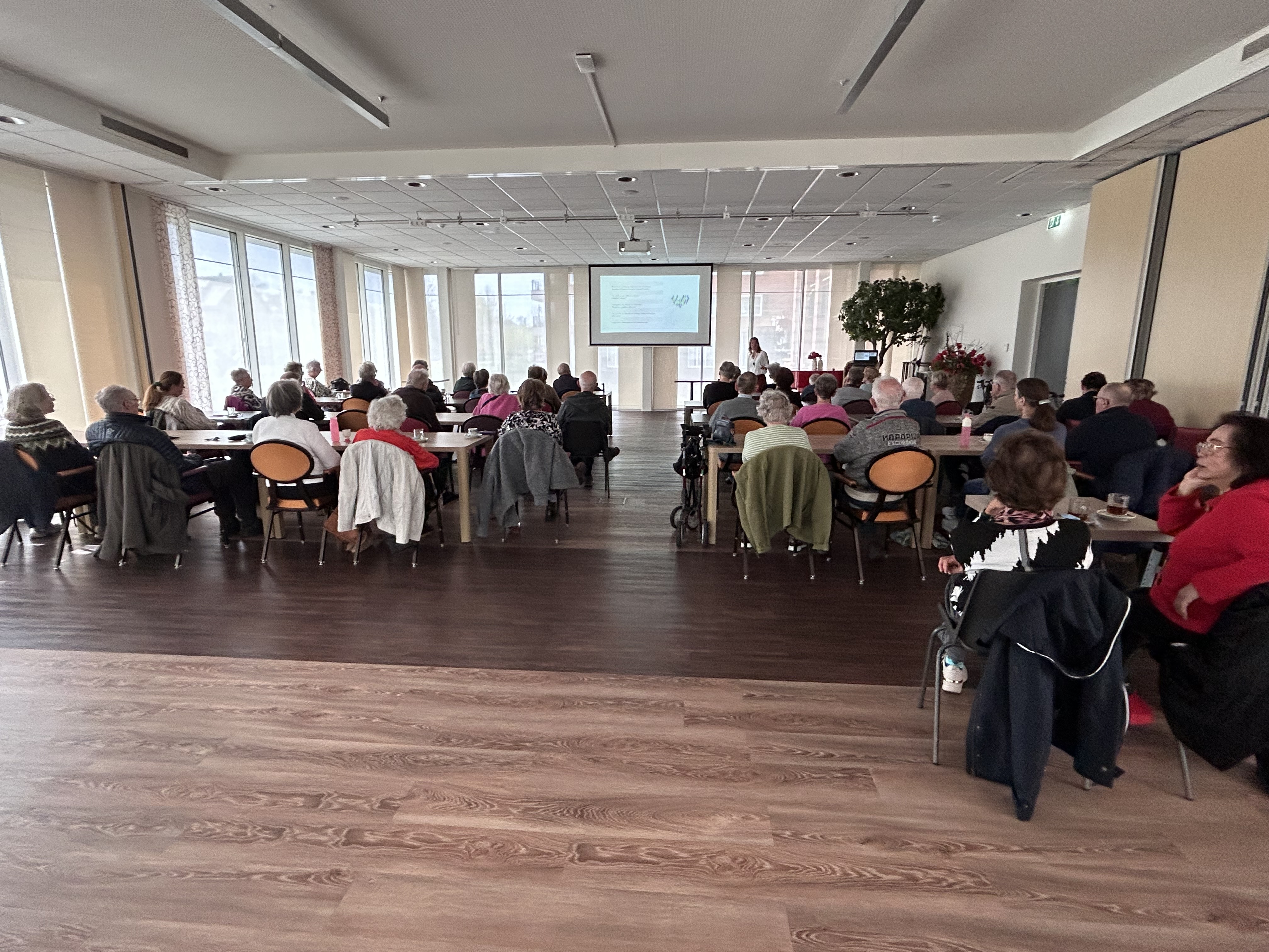 13 aoril 2026 druk bezocht bij Sigris van Daal.jpeg